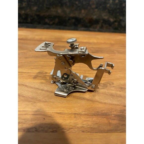 Singer Featherweight Ruffler Gathering Attachment Foot - Picture 3 of 8